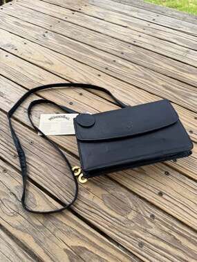 Vintage The Wonderbag Genuine Leather Organizer Crossbody Bag Navy